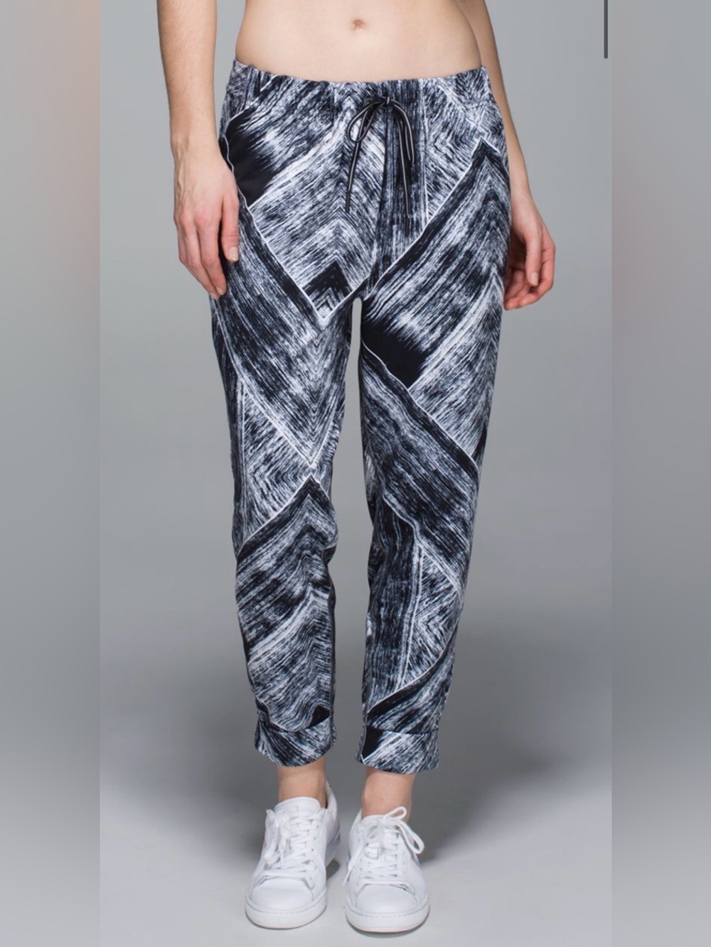Lululemon jet pant